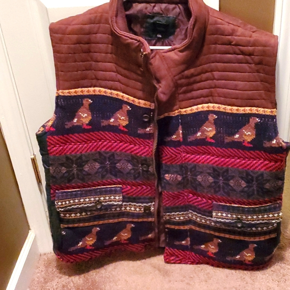Staple Vest